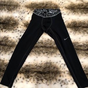 Nike Compression Hyperwarm Dri-Fit Tights Medium
